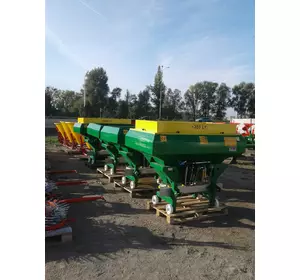 Розкидач міндобрив лійка 1200 л Land Force Туреччина Розкидач міндобрив лійка 1200 л Land Force Туреччина