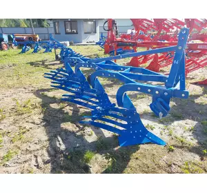 Плуг 4 корпуси ексцентричний Unlu 4х35 полосовий Плуг 4 корпуси ексцентричний Unlu 4х35 полосовий