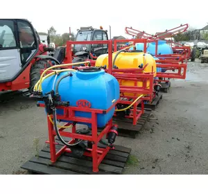 Опрыскиватель навесной 300 л/10 м Польша Опрыскиватель навесной 300 л/10 м Польша