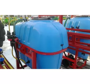 Обприскувач навісний 400 л крила 12 м маятникові польський Обприскувач навісний 400 л крила 12 м маятникові польський