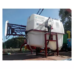 Обпріскувач навісній 1000 л/16 м Обпріскувач навісній 1000 л/16 м