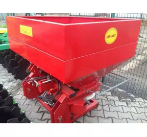 Розкидач лійка добрив 1000 л польський Розкидач лійка добрив 1000 л польський