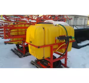 Обприскувач навісний 600 л крила 14 м польський Обприскувач навісний 600 л крила 14 м польський