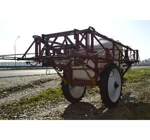 Крила штанга 18 м на обпріскувач ОП 2000 Крила штанга 18 м на обпріскувач ОП 2000