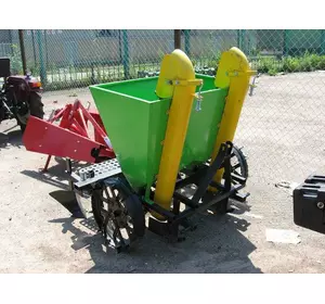 Картоплесаджалка 2 рядна Картоплесаджалка 2 рядна