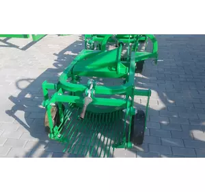 Копачка для картоплі 1 рядная грохотна вібраційна Бомет польська Копачка для картоплі 1 рядная грохотна вібраційна Бомет польська