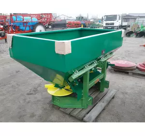 Розкидач добрив 1200 л "Хмільниксільмаш" Україна Розкидач добрив 1200 л "Хмільниксільмаш" Україна