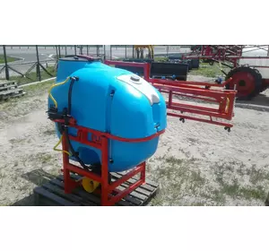 Опрыскиватель навесной 800 л/14 м Польша Опрыскиватель навесной 800 л/14 м Польша