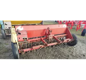 Сеялка зерновая 2 м - 2,5 м Agromet б/у Польша Сеялка зерновая 2 м - 2,5 м Agromet б/у Польша