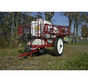 Обпріскувач причіпний 3000 л - 21 м Обпріскувач причіпний 3000 л - 21 м