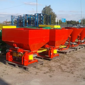 Разбрасыватель 1000 л Разбрасыватель 1000 л